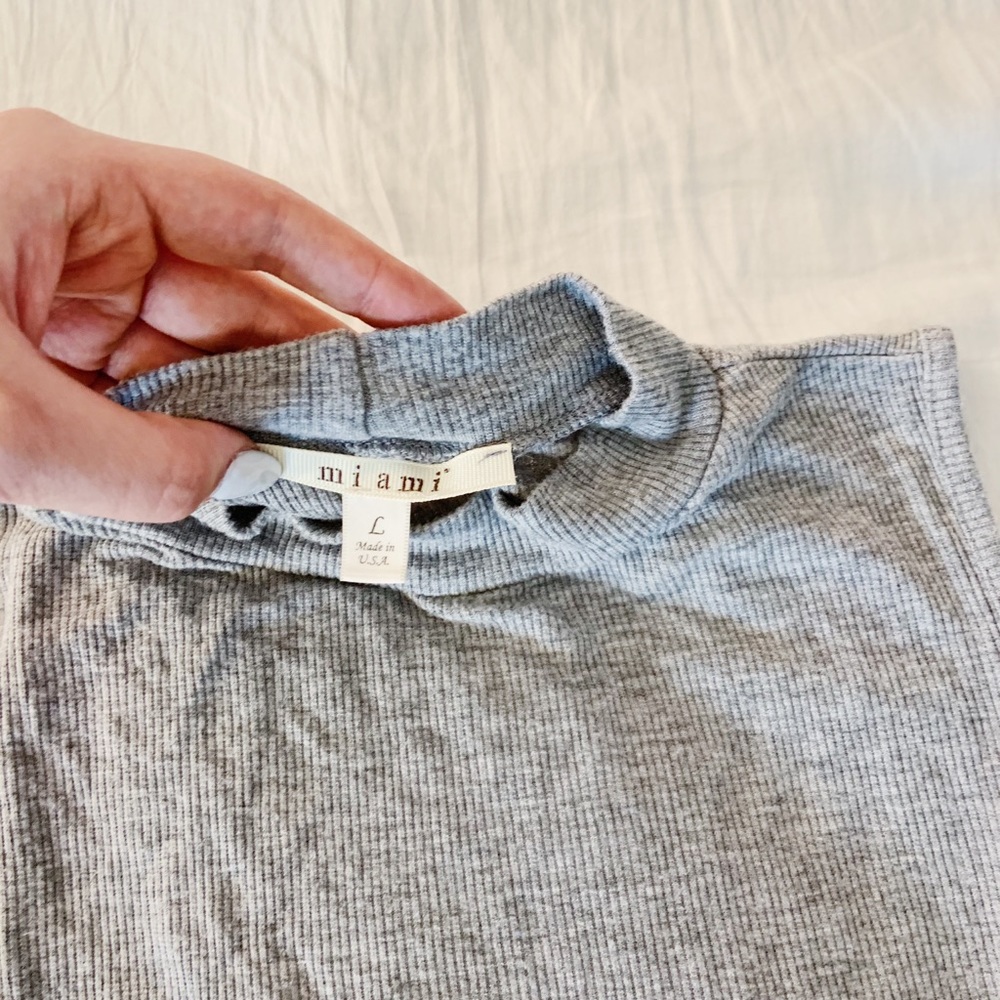 Sleeveless tank top
